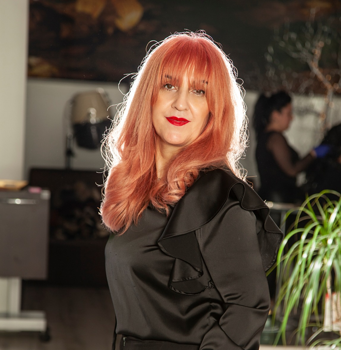 Fotografia de Ana Garro VIdal peluquera y estilista de totana murcia propietaria del salon de belleza AnaGarro con más de 30 años de experiencia en el sector.